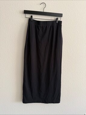Uniqlo Black Straight Midi Skirt Elastic Waist M